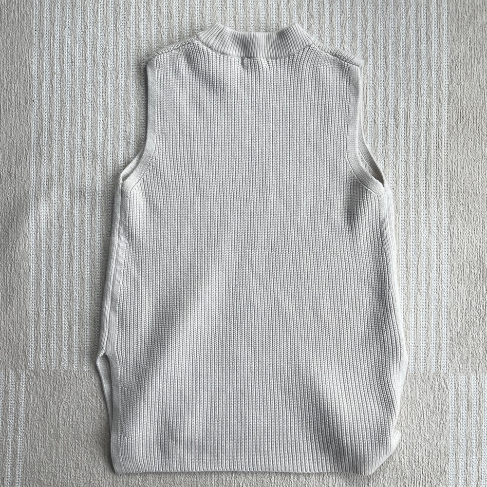 NWT H&M Loose Fit Light Taupe Knit Sweater Vest in Size M CLASSIC NEUTRAL - Picture 6 of 6